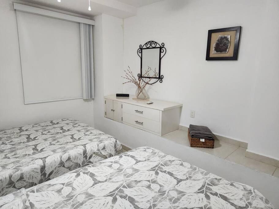 Departamento De Lujo. Seguridad 24. Playa A Pasos. Apartment Acapulco Ngoại thất bức ảnh